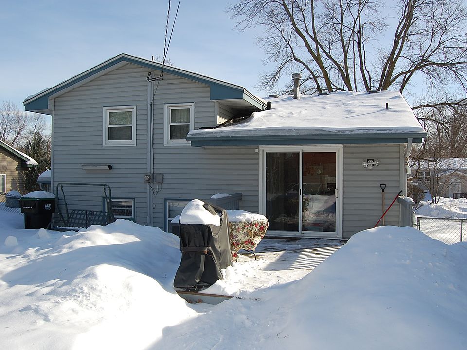 1st image of 543 Janesville St NE