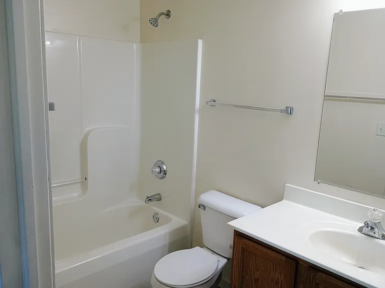 8936 Sheridan Rd #19 — Photo 18