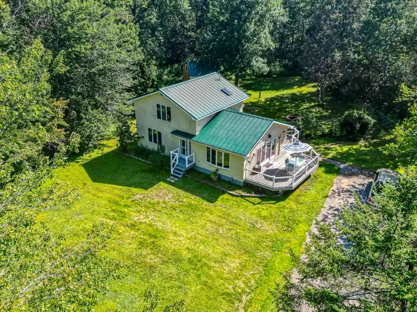 65 Kitchen Hill Road, Newport, ME 04953