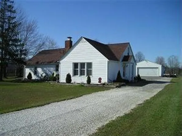 1828 Housel Craft Rd, Bristolville, OH 44402