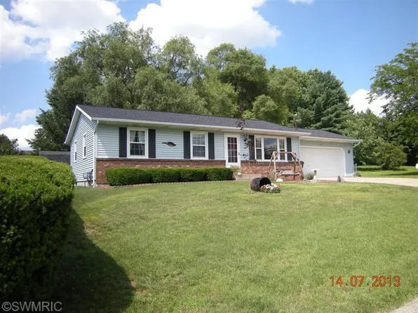 5457 Lois Ave, Kalamazoo, MI 49048