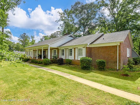 2nd image of 2211 Clubview Dr