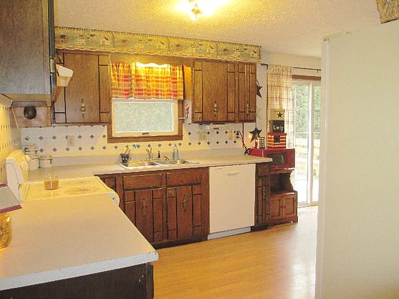 5th image of 1903 Township Road 1215