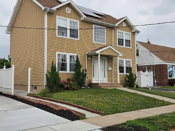 117 Dorothy St, Carteret, NJ 07008