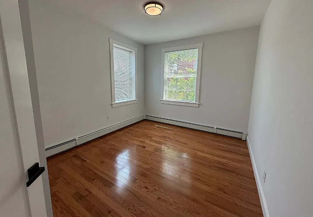 3 bed, 1700 sqft, $2,800 — Photo 3