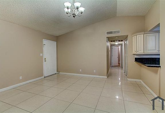 3rd image of 6381 Placer Dr