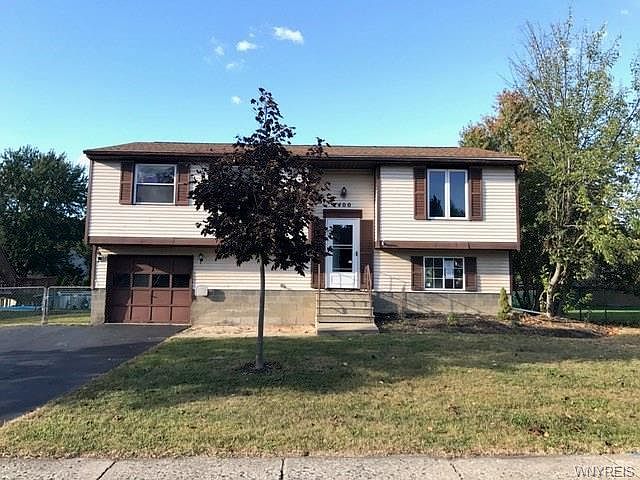 1st image of 1400 Glidden Cir