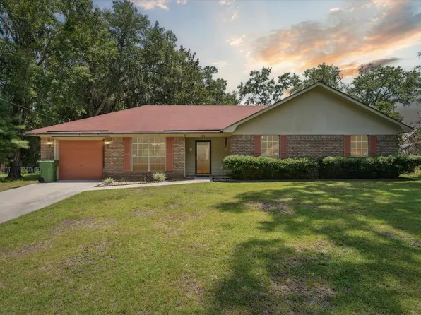 930 Primrose Ln, Hinesville, GA 31313