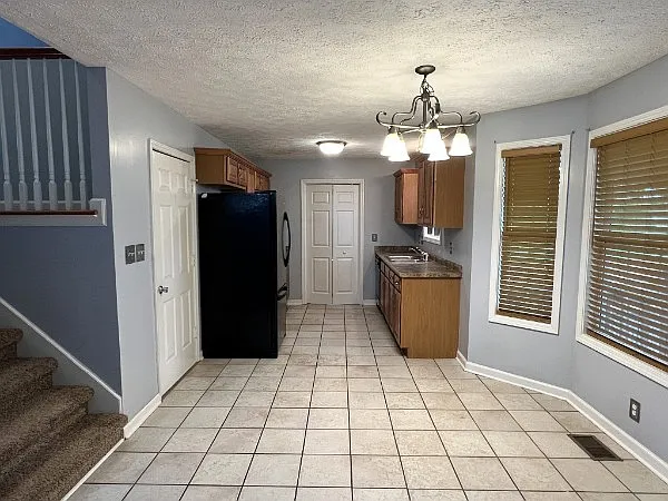 1457 Cedar Springs Cir — Photo 3