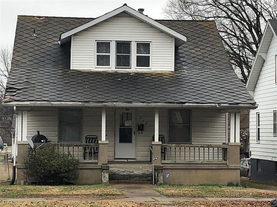 1st image of 216 S West End Blvd