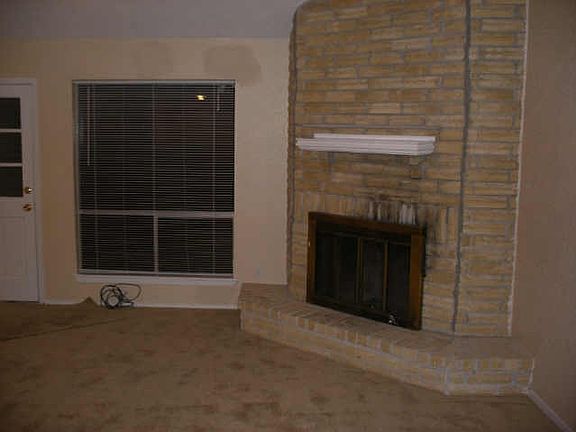 3rd image of 7407 Frostview Ln