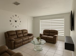 2220 NE 173rd St #2222, North Miami Beach, FL 33160
