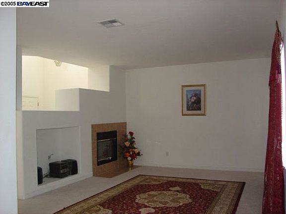 3rd image of 4167 Heirloom Ln