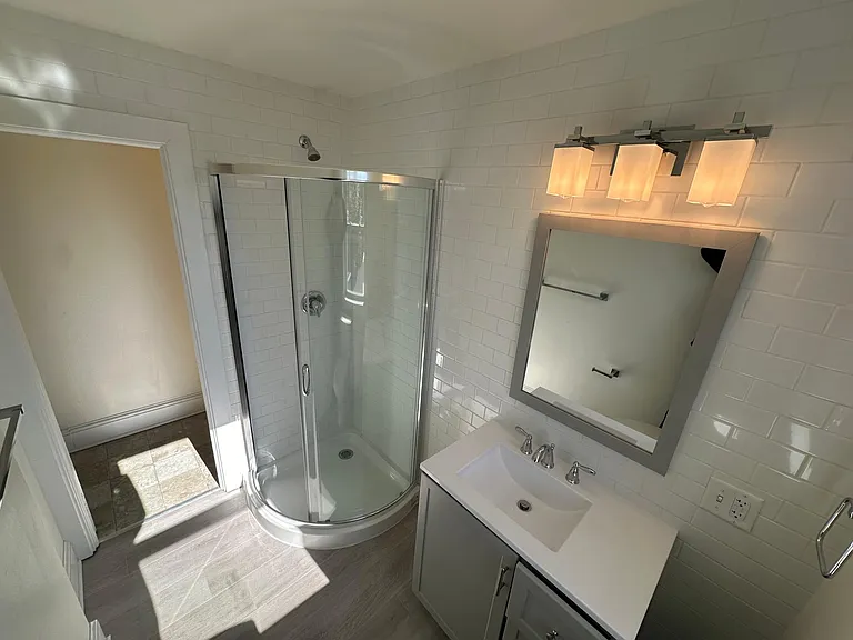 344 W Orange St #5 — Photo 6