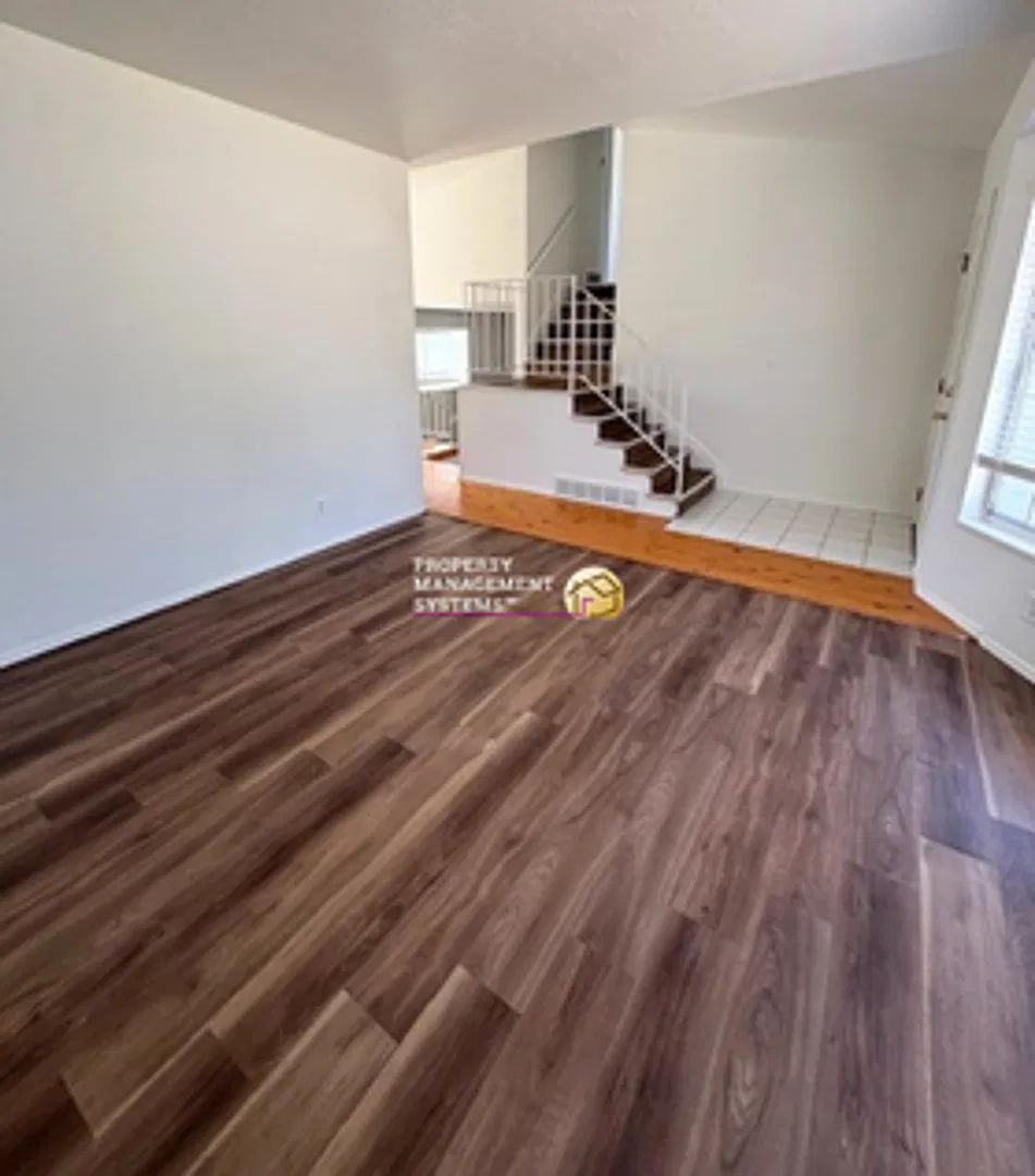 4 Bedroom Home for Rent in Kearns! — Photo 2