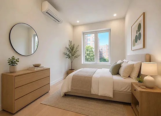 Bedroom, photo 1