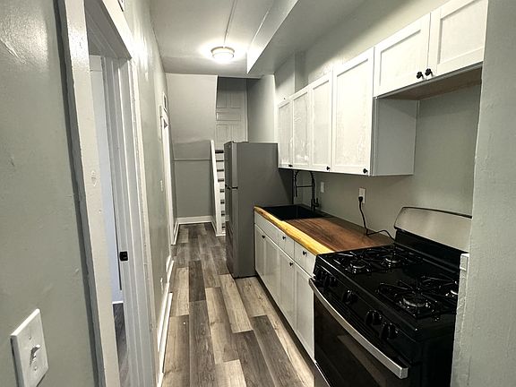5th image of 241 Gilman Ave #1
