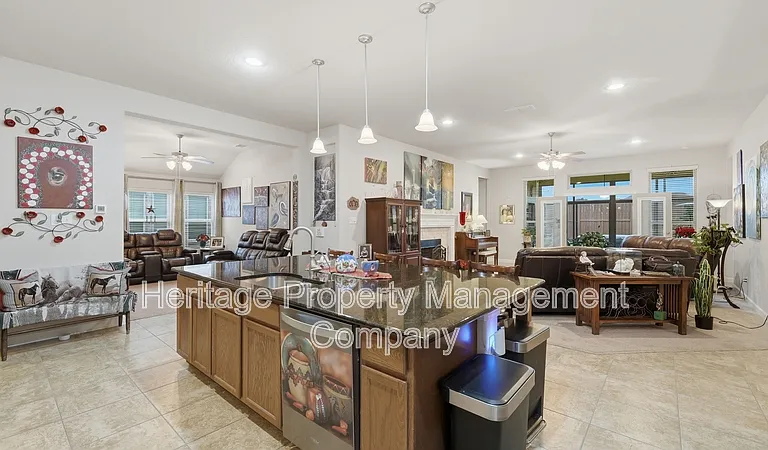 2084 Tejas Pecan — Photo 11