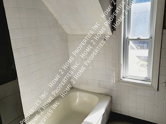5th image of 247 Langlois Ave #3D