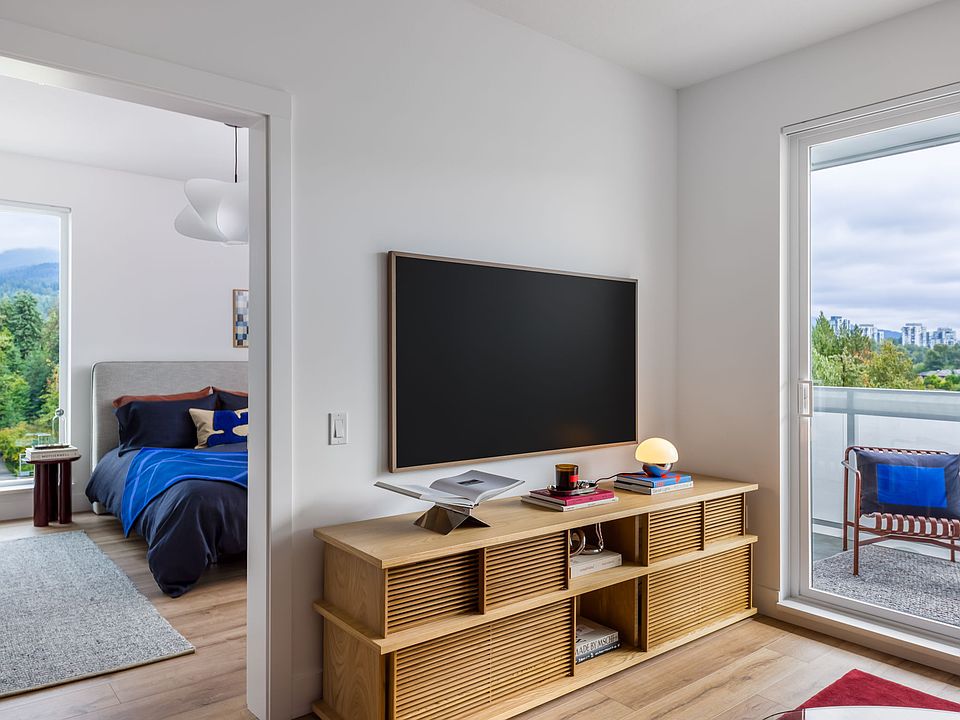 1st image of 55 Electronic Ave #1458558