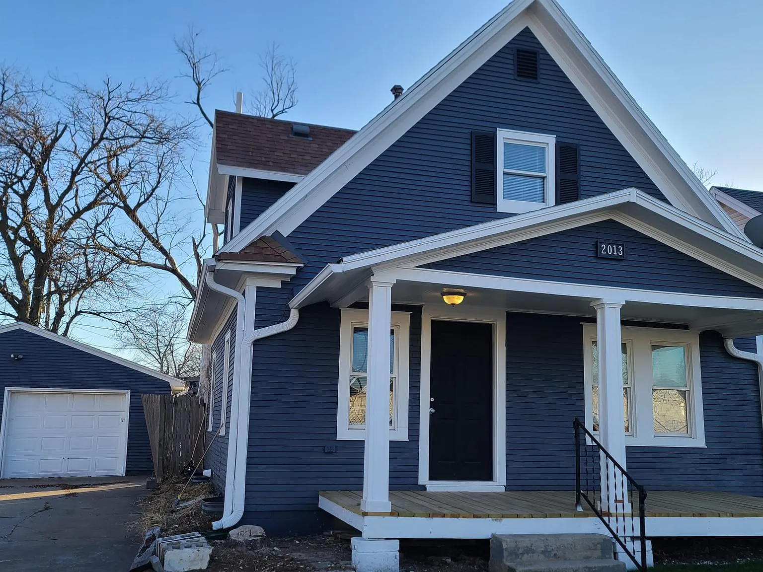 3 bed, 1210 sqft, $1,775 — Photo 1