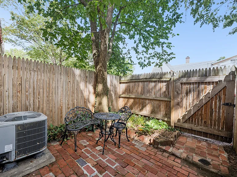 5 Snows Ct NW — Photo 21