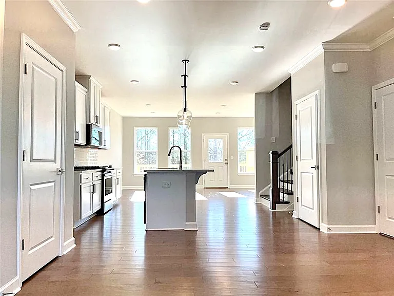 100 Wren Dr — Photo 6