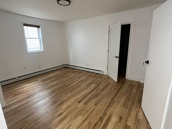 5th image of 18 Lamartine Ave Floor 1