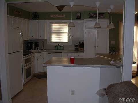 3rd image of 46 Wildwood Dr
