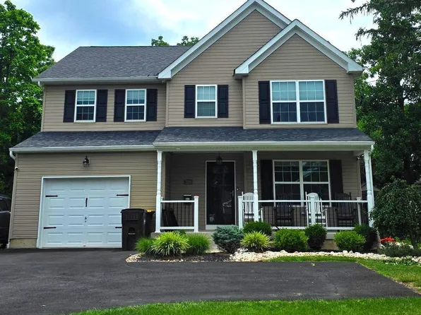 709 E Walnut St, North Wales, PA 19454