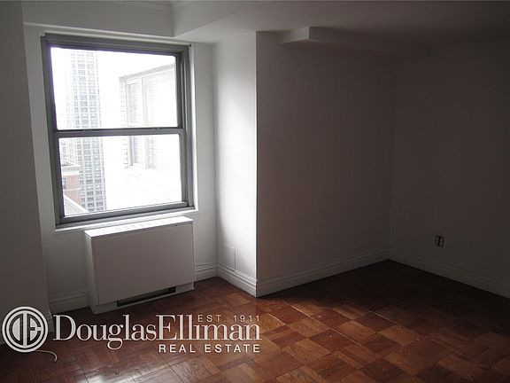 4th image of 245 E 63rd St APT 21G
