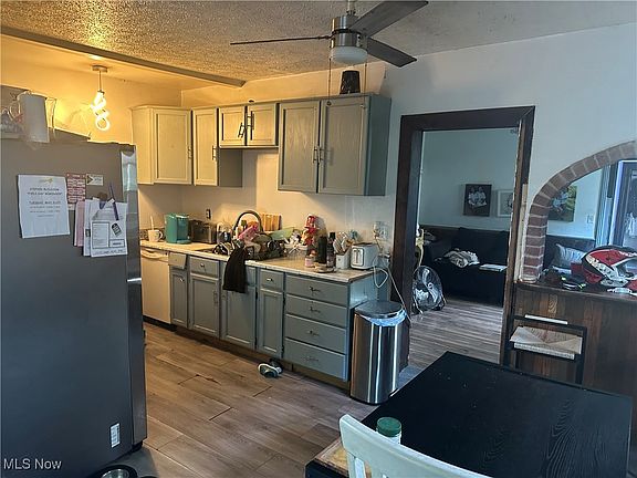 4th image of 1817 W 52nd St