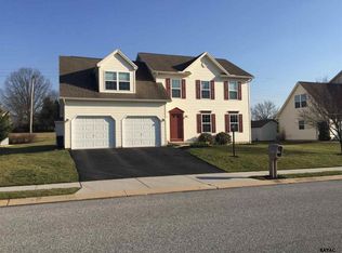 1180 Saddleback Rd, York, PA 17408