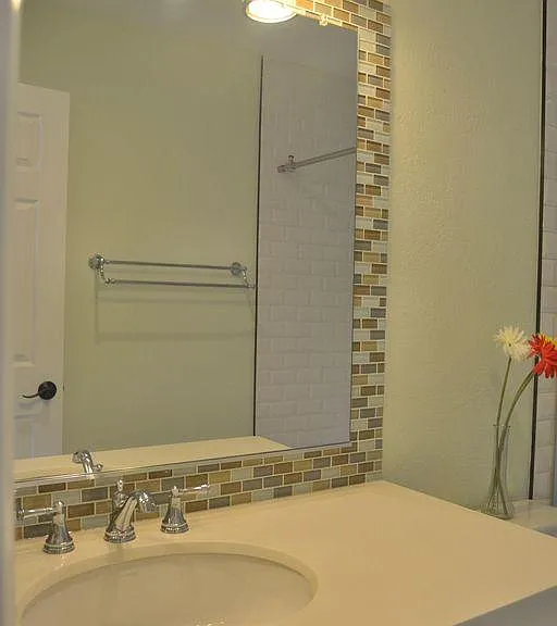 3050 Los Prados St #9 — Photo 6