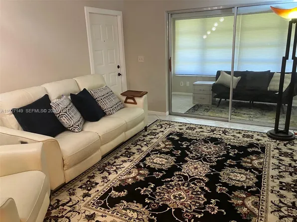 5174 Lakefront Blvd APT C, Delray Beach, FL 33484