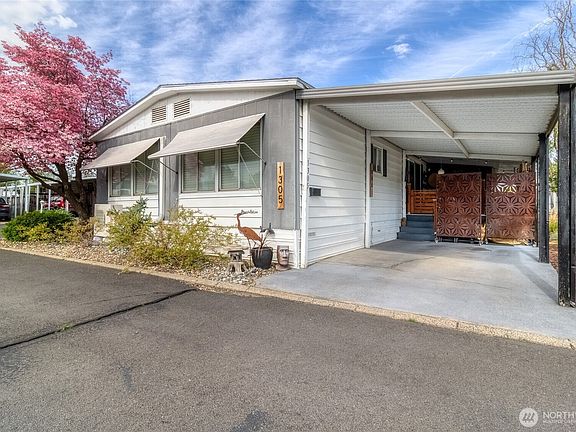 3rd image of 1305 Gloria Lane