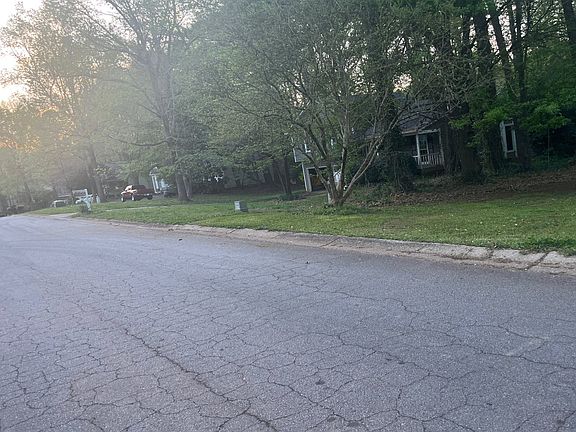 4th image of 348 Sumer Ln N