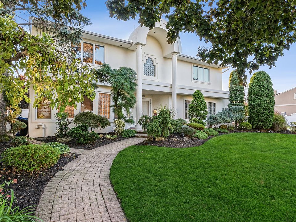 1st image of 2296 Halyard Dr