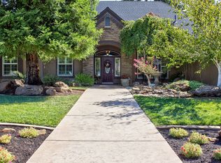 4823 Saint Charles Dr, Redding, CA 96002