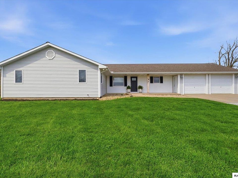 1st image of 7893 Fairview Rd