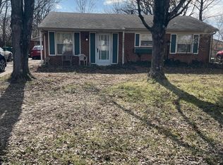 1045 Hillview Blvd, Louisville, KY 40229