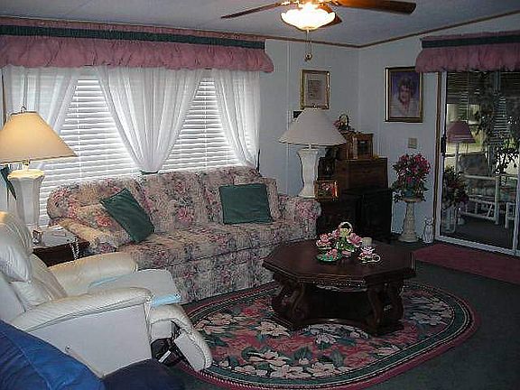 5th image of 50 Southampton Blvd