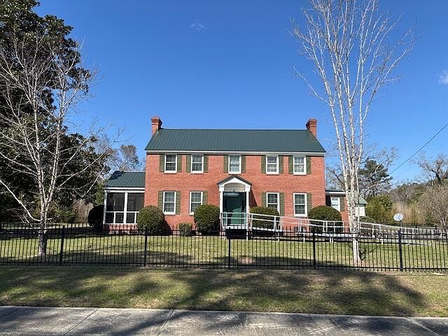 1st image of 39 E Calhoun Street