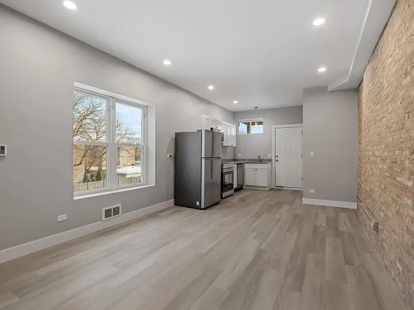 5235 S Indiana Ave #3, Chicago, IL 60615