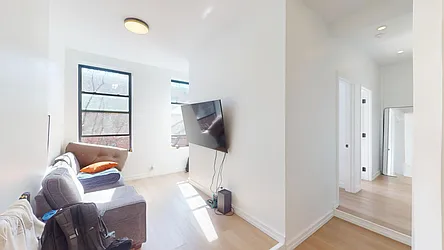 313 South 4th Street, #3A