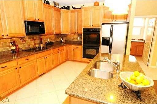 2nd image of 5668 Strawberry Cir