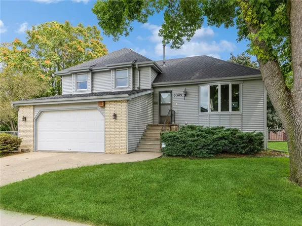 3509 3rd St, Des Moines, IA 50313
