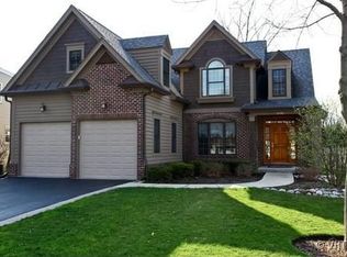 1210 Sunset Rd, Wheaton, IL 60189