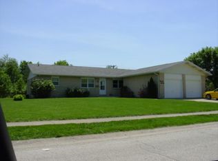 2036 Austin Dr, Springfield, IL 62704