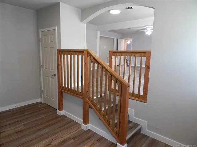 1632 Oxford Ln — Photo 10